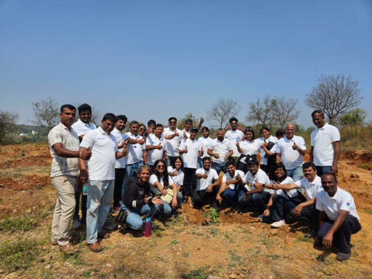 ​1000 Saplings planted at Kanakapura Road in Bengaluru